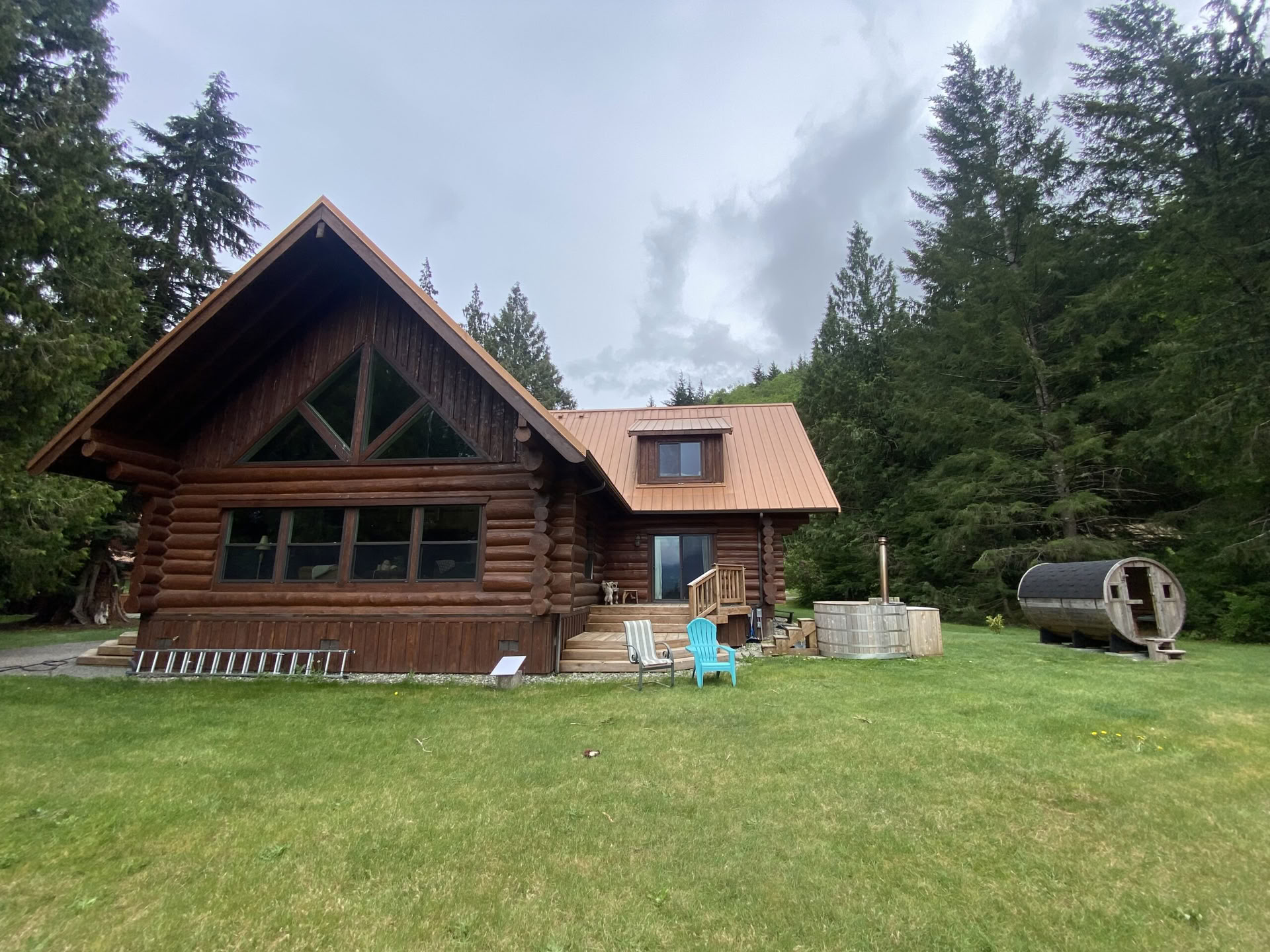 Fox Creek Fallsin jooga- ja vaellusparannusretriitti