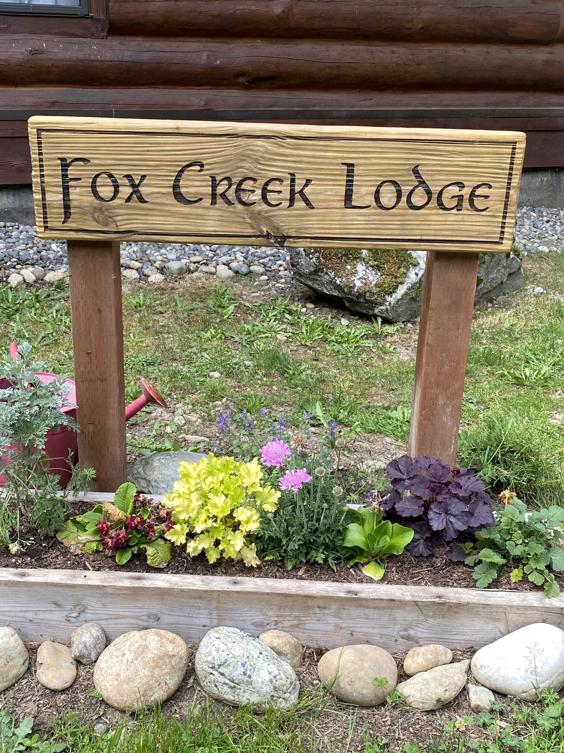 Fox Creek Fallsin jooga- ja vaellusparannusretriitti