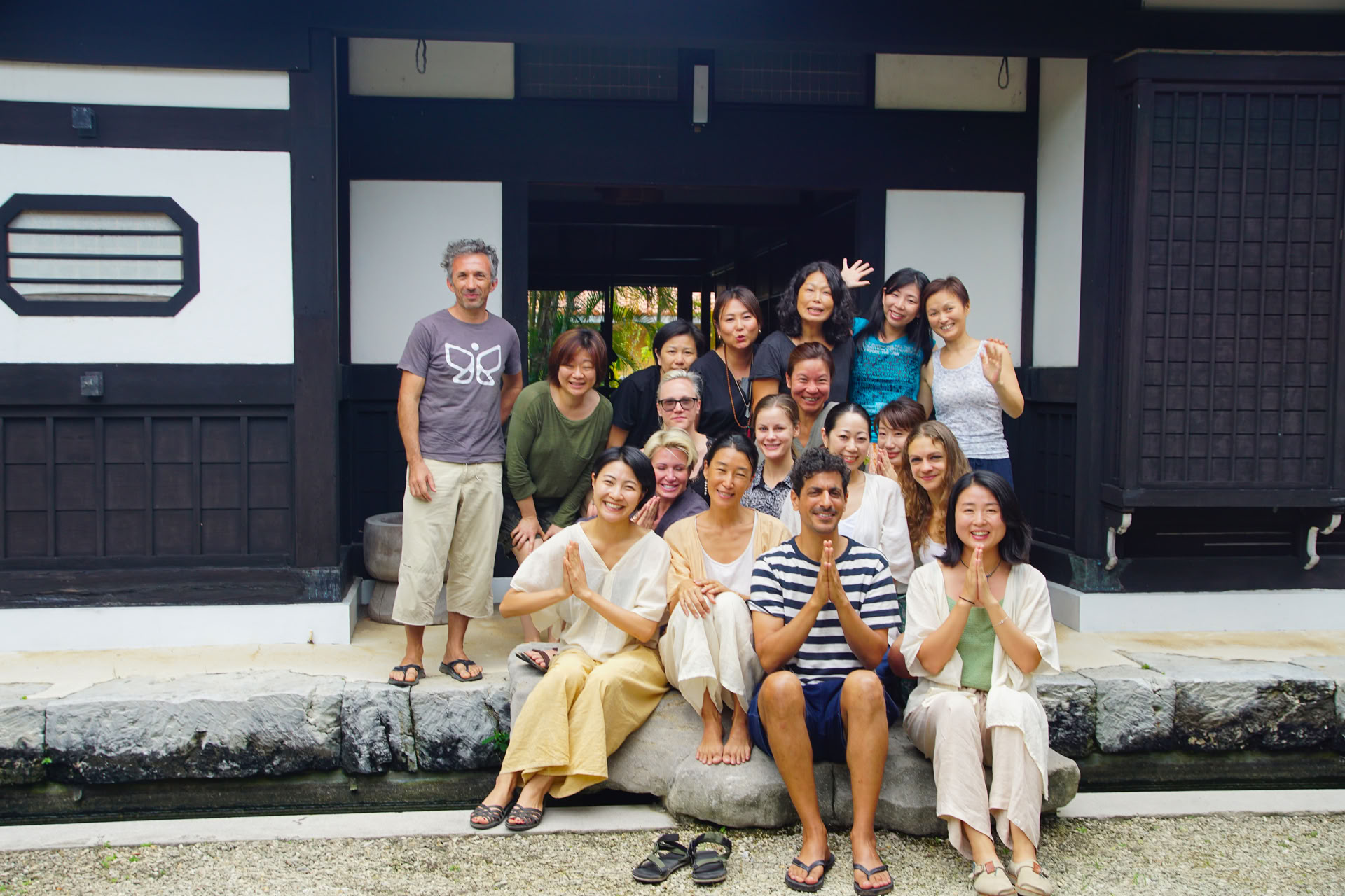 Hidastumisen taito: jooga- ja qigong-retriitti Yoga kuukan kanssa