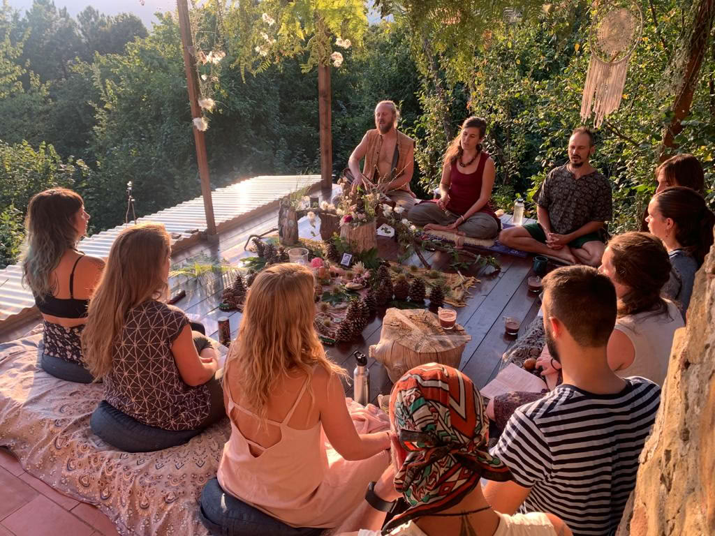 200 tunnin RYT · Toscana, Italia · Yoga Alliancen sertifioima