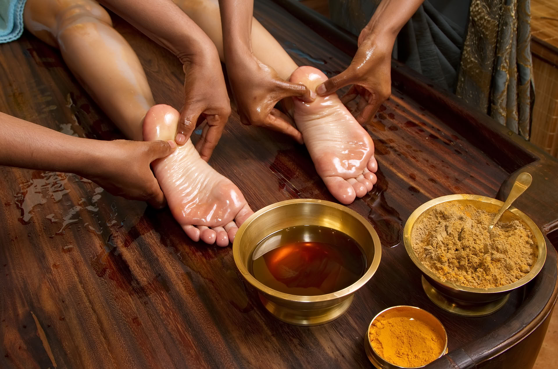 45 minuutin ayurvedinen syväkudoshieronta