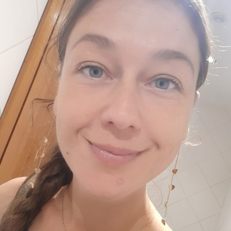 Syntyminen parantavassa valossa