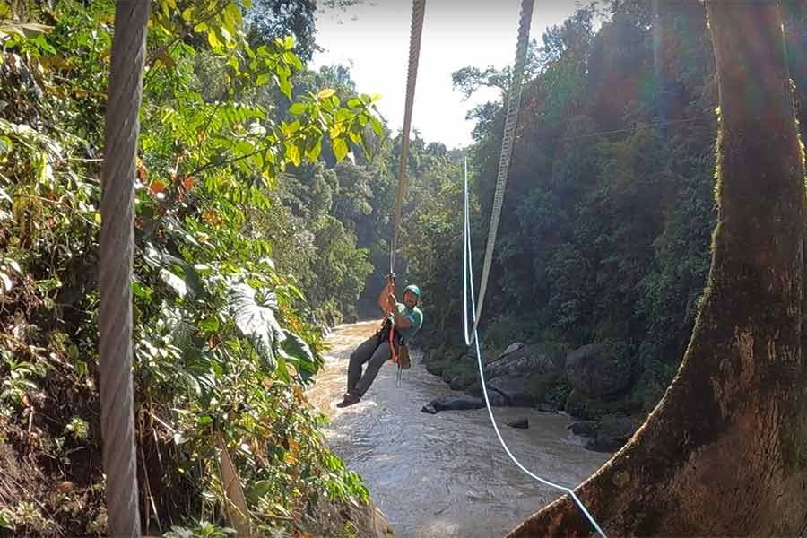 Pacuare-joen vaijeriliuku
