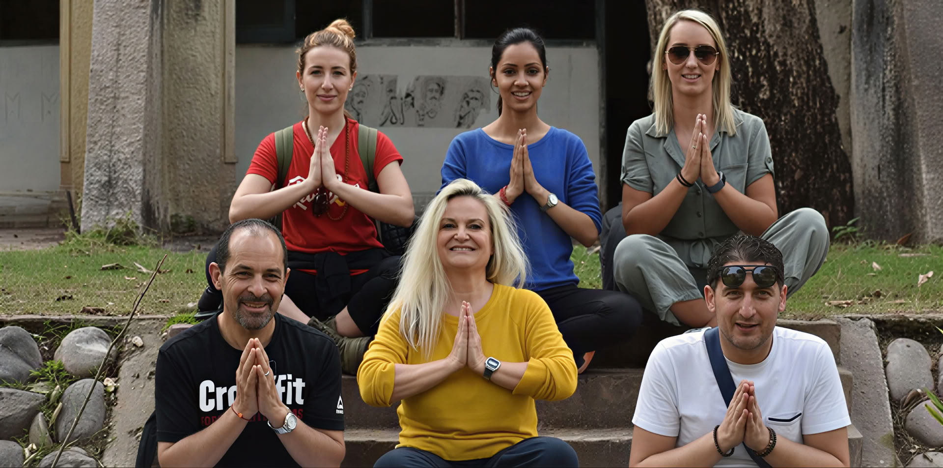 300 tunnin meditaatio-opettajakoulutus Rishikeshissä
