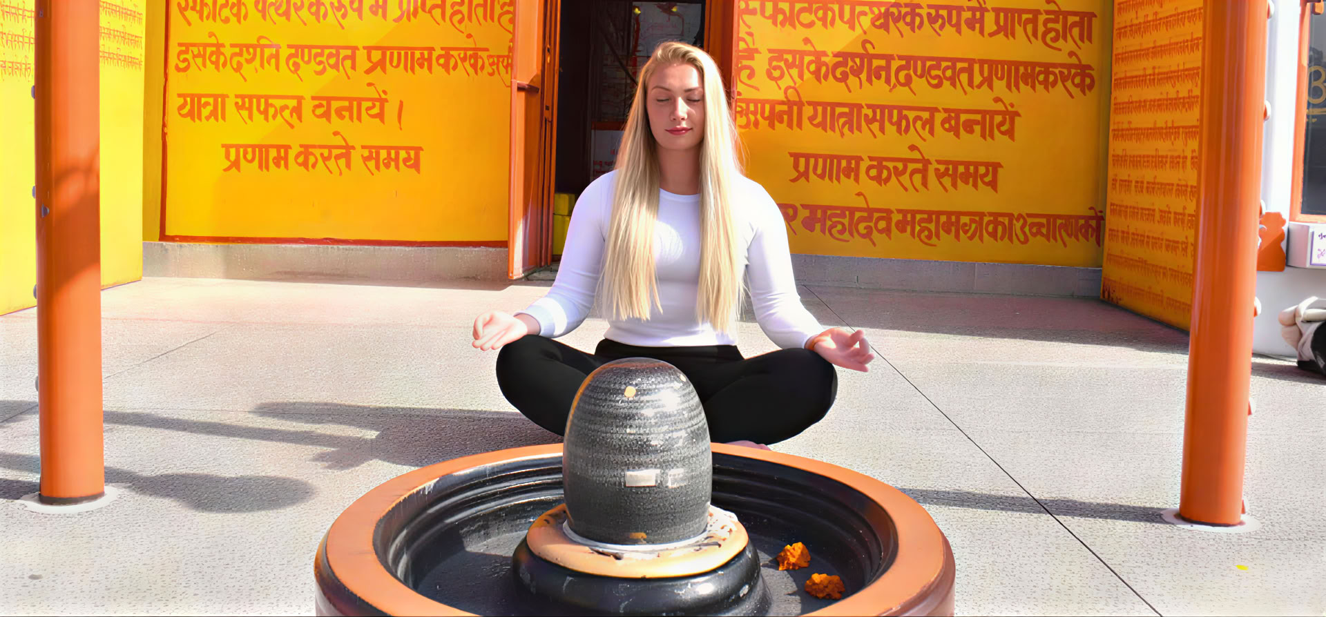 Kundaliinijoogan meditaatio-opettajakoulutus