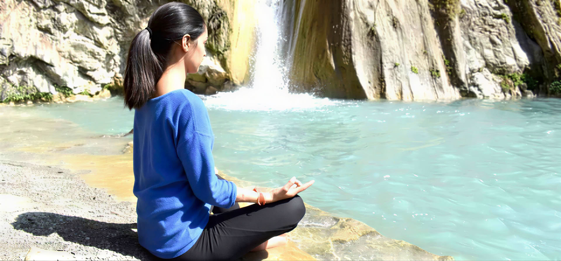 Kundaliinijoogan meditaatio-opettajakoulutus