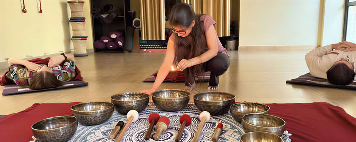 Kundaliinijoogan meditaatioretriitti Intiassa