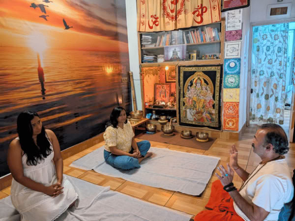 21 päivän vaihtoehtoisen terapian kurssi Rishikeshissä