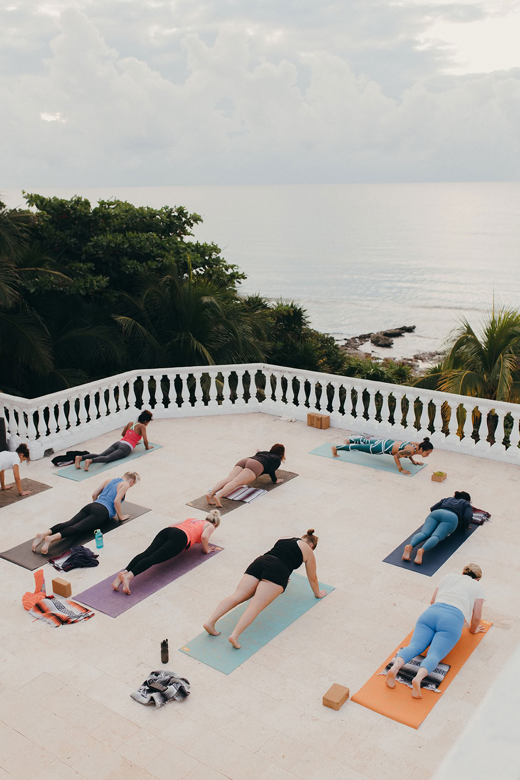 7 päivän Ocean Flow -jooga- ja meditaatioretriitti tässä ja nyt