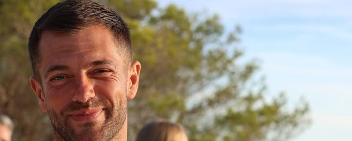 Kesäpäivänseisauksen retriitti Alex Myttonin ja 42 Acresin kanssa