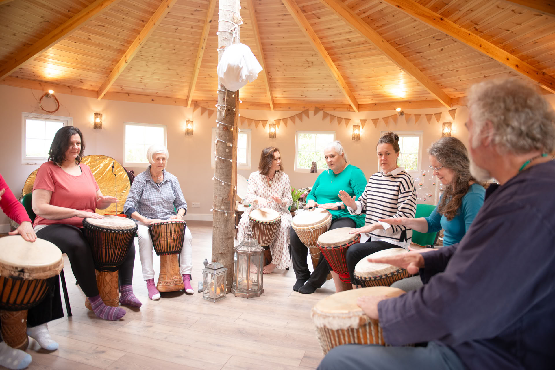 Djembe-rummutuksen 6 viikon kurssi