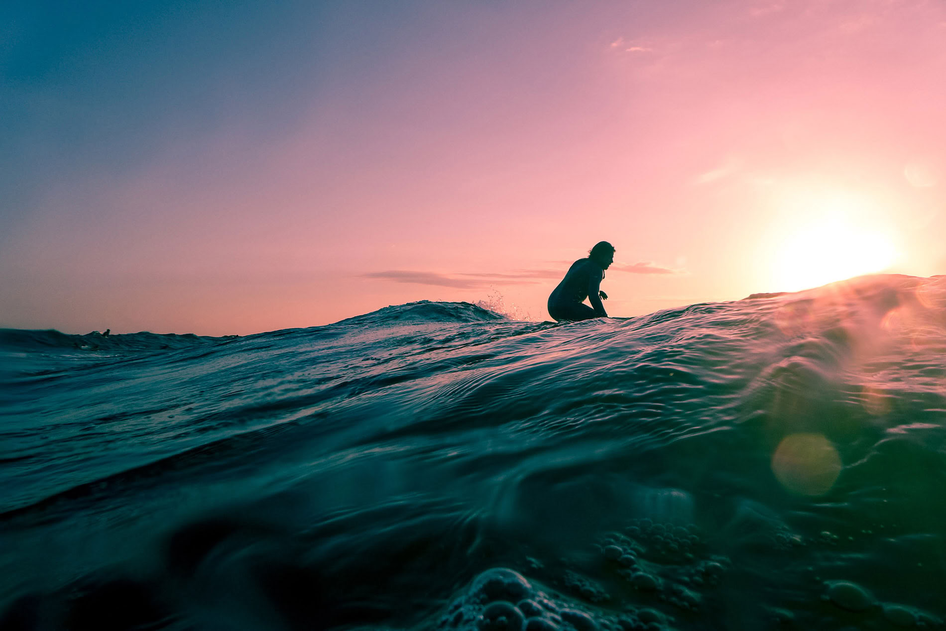 Liiku kuin vesi: jooga-, pilates- ja surffiretriitti