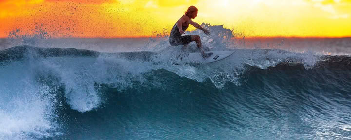 Aloittelijoiden surffivalmennus