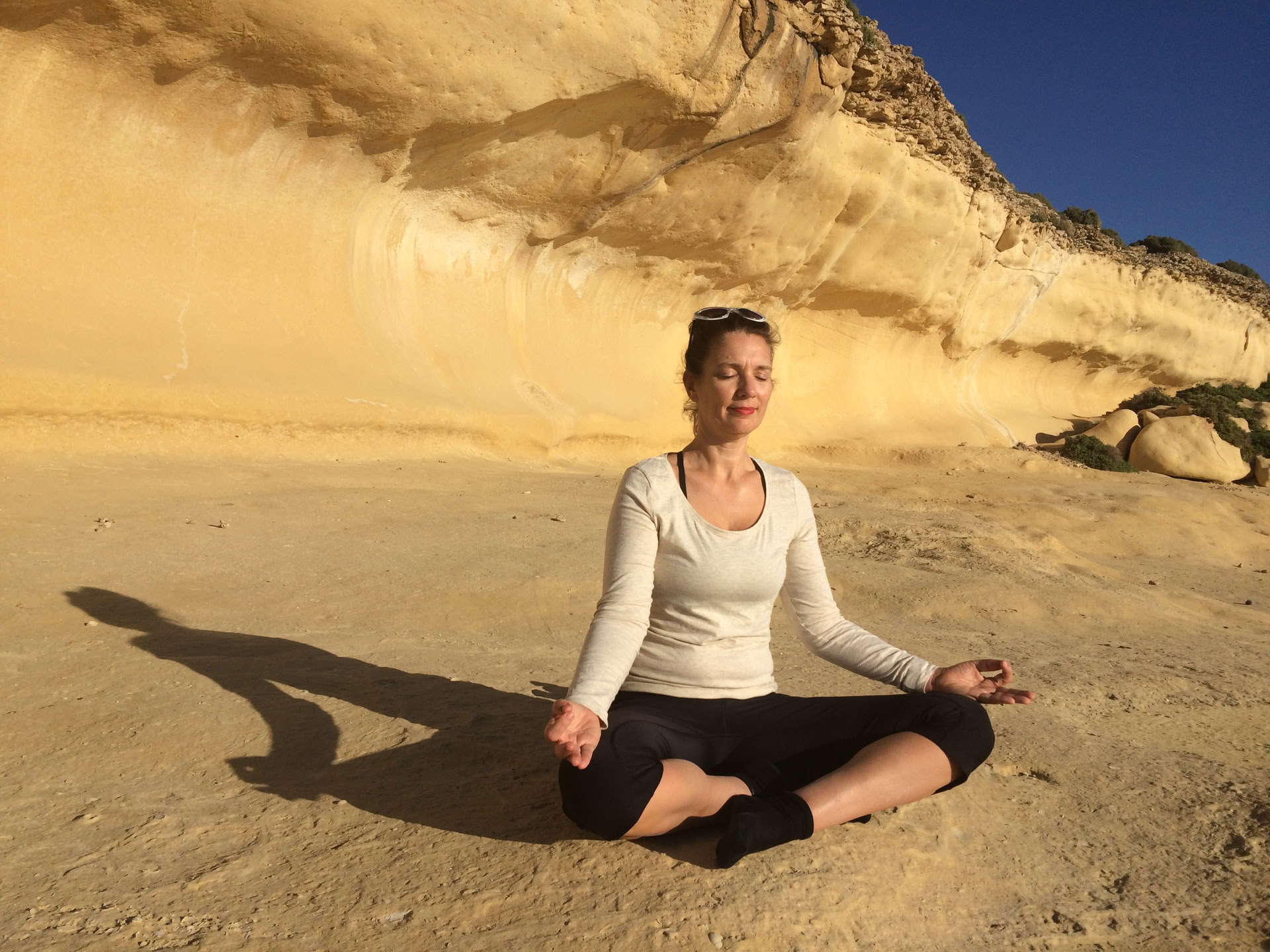 Meditaatio- ja Yoga Nidra -opettajakoulutuskurssi
