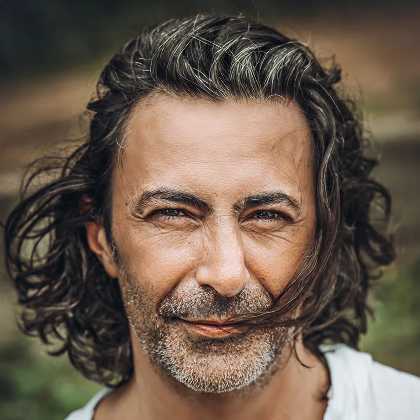 Mika de Brito - Vinyasa Krama -jooga