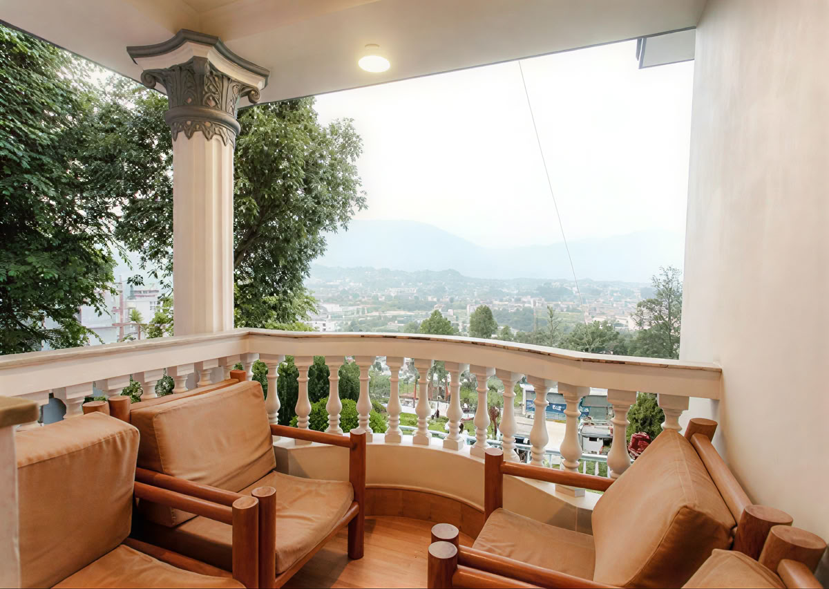 2 viikon panchakarma-retriitti Nepalissa