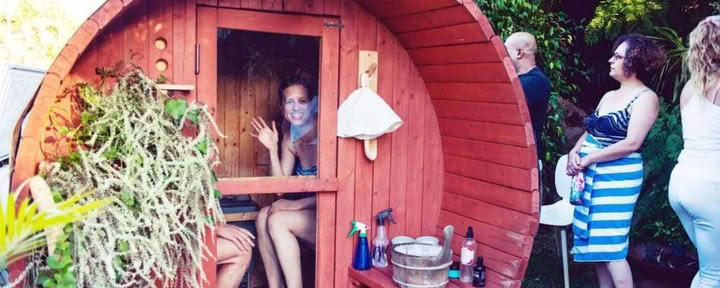 Aamiaispakopaikka pyhäkössä