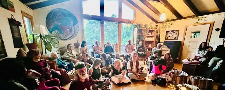 Sadonkorjuutapaaminen N.E.S.T.:issä Hudson Valleyn psykedeelisen seuran kanssa — ESKFF NEST
