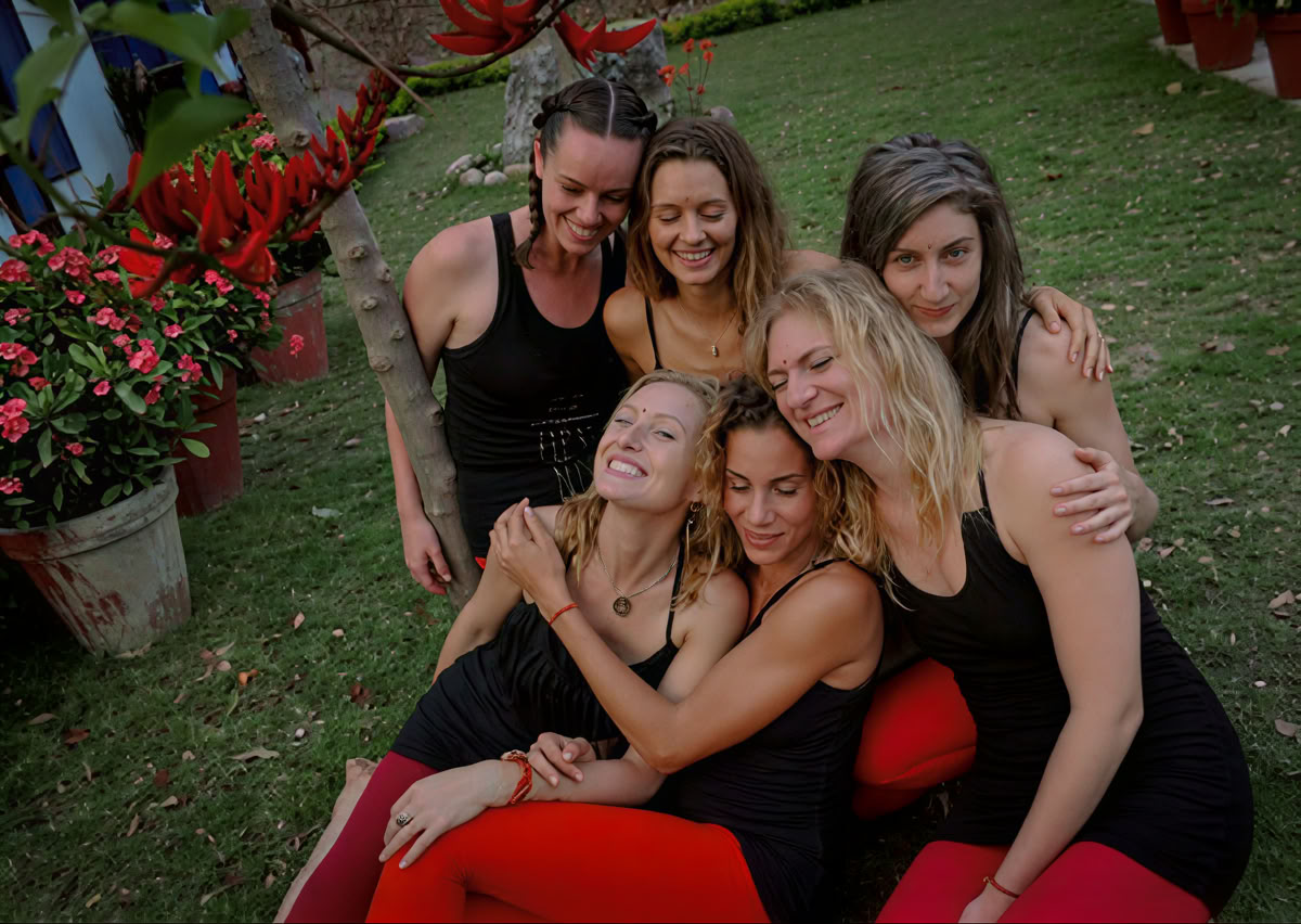 Yogini Tantrika 200 tuntia (Kreikka)