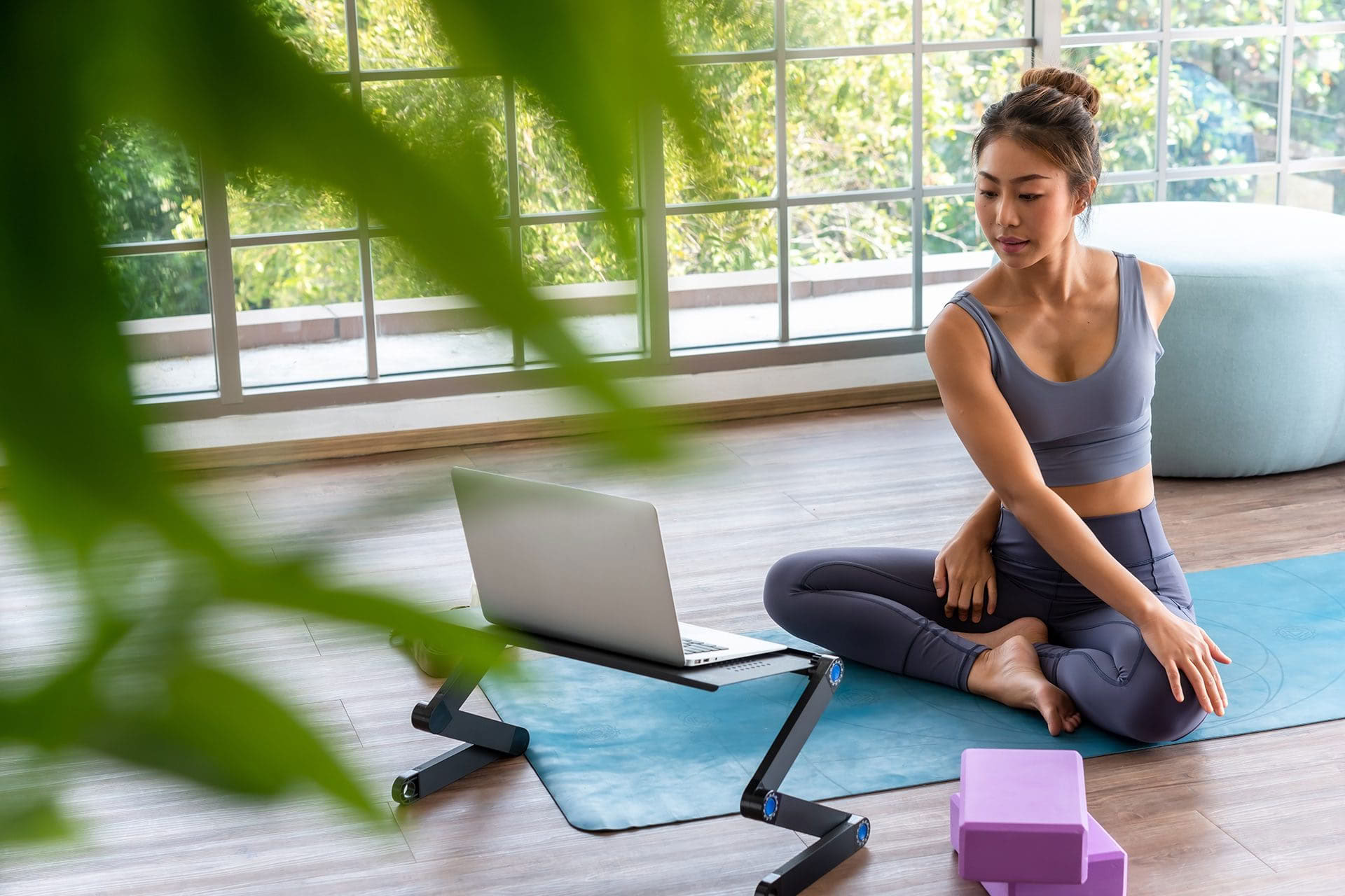 Hybridi 300 tunnin Vinyasa Flow -joogaopettajakoulutuskurssi