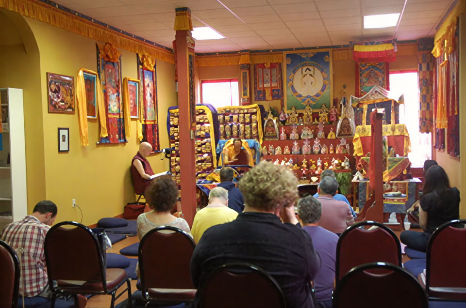 Ngondro (18.00) & hiljainen meditaatio (18.30)
