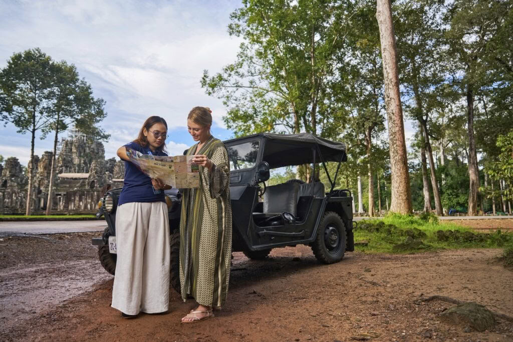 Angkor Watin retriitti Renata Sarasvati Diemin kanssa