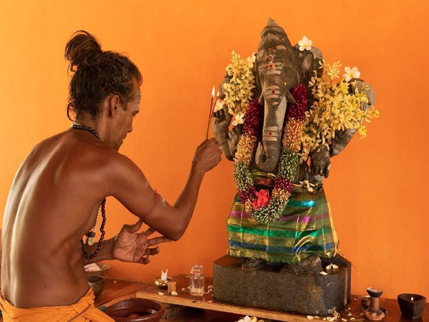 200 tunnin Hatha Vinyasa -joogaopettajakoulutus