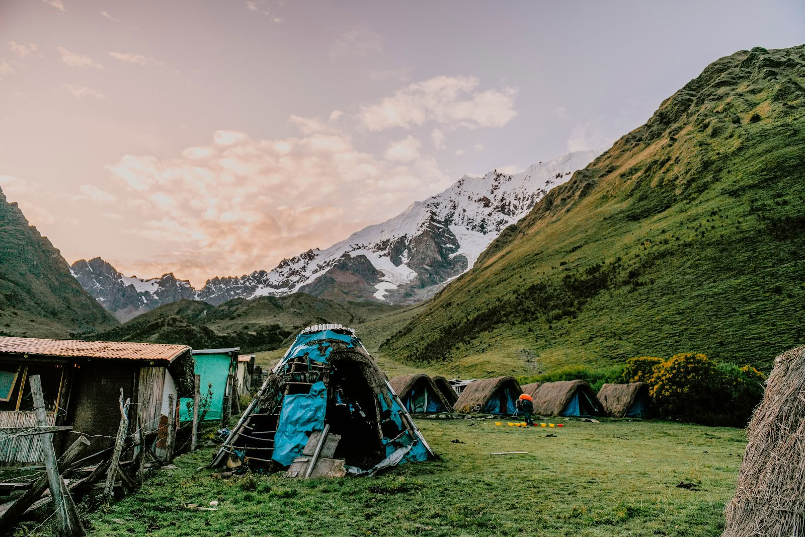 Matkailu ja parantuminen - henkiset matkat ja ayahuaska - San Pedro -retriitit Perussa