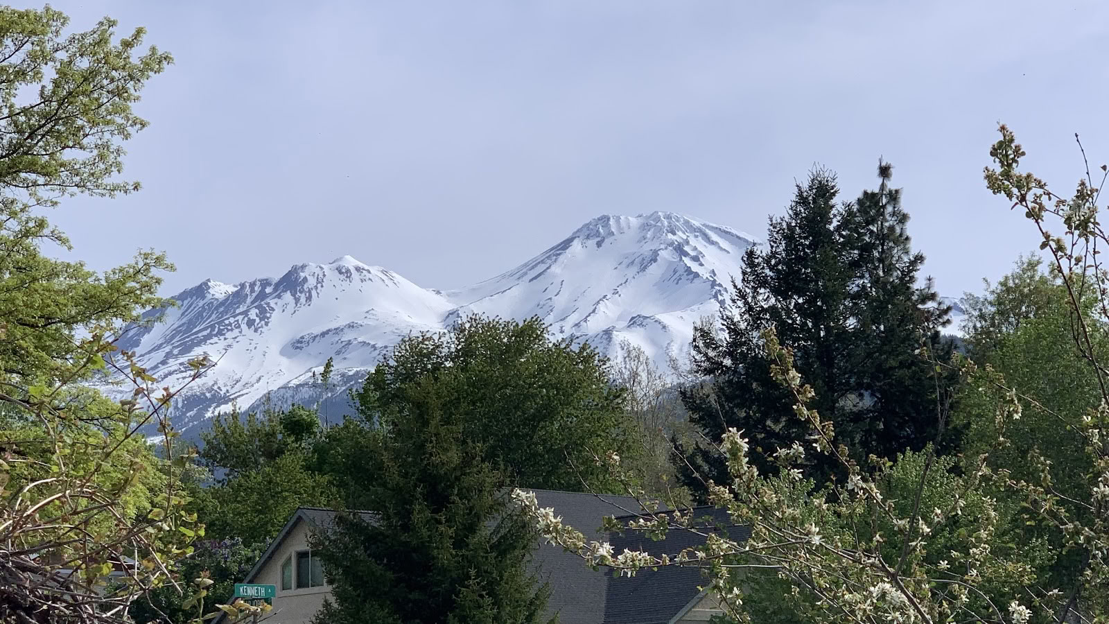 Mount Shasta -retriitit