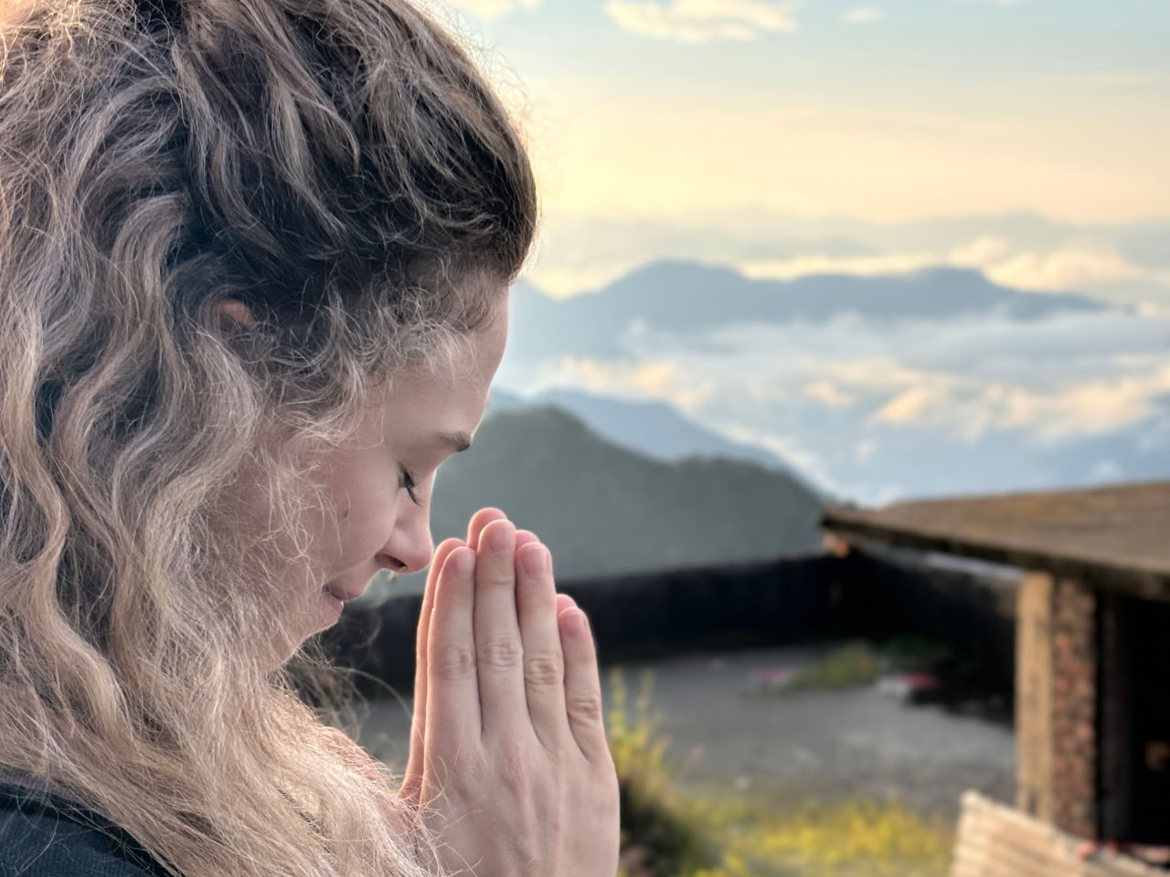 Ishavasyam Yoga -koulu