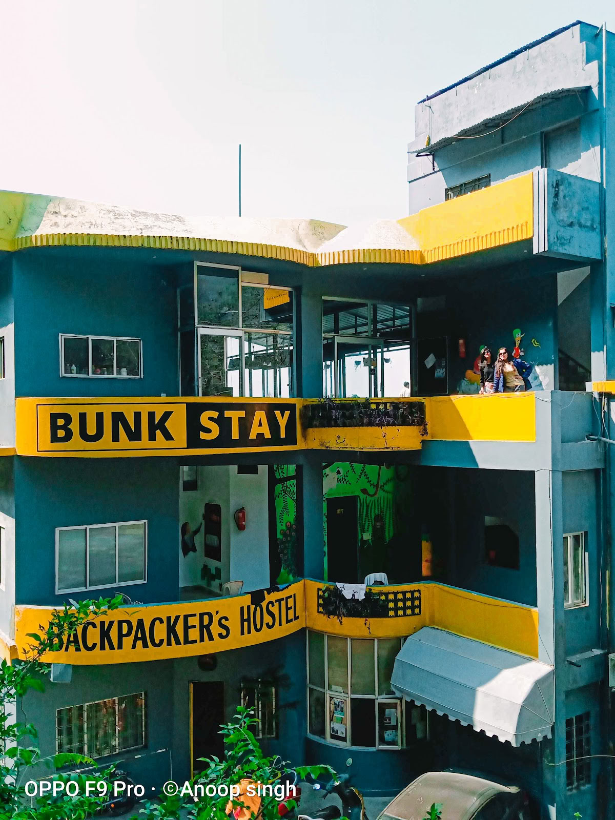 Bunk-majoitus, yhteisötyötila ja jooga