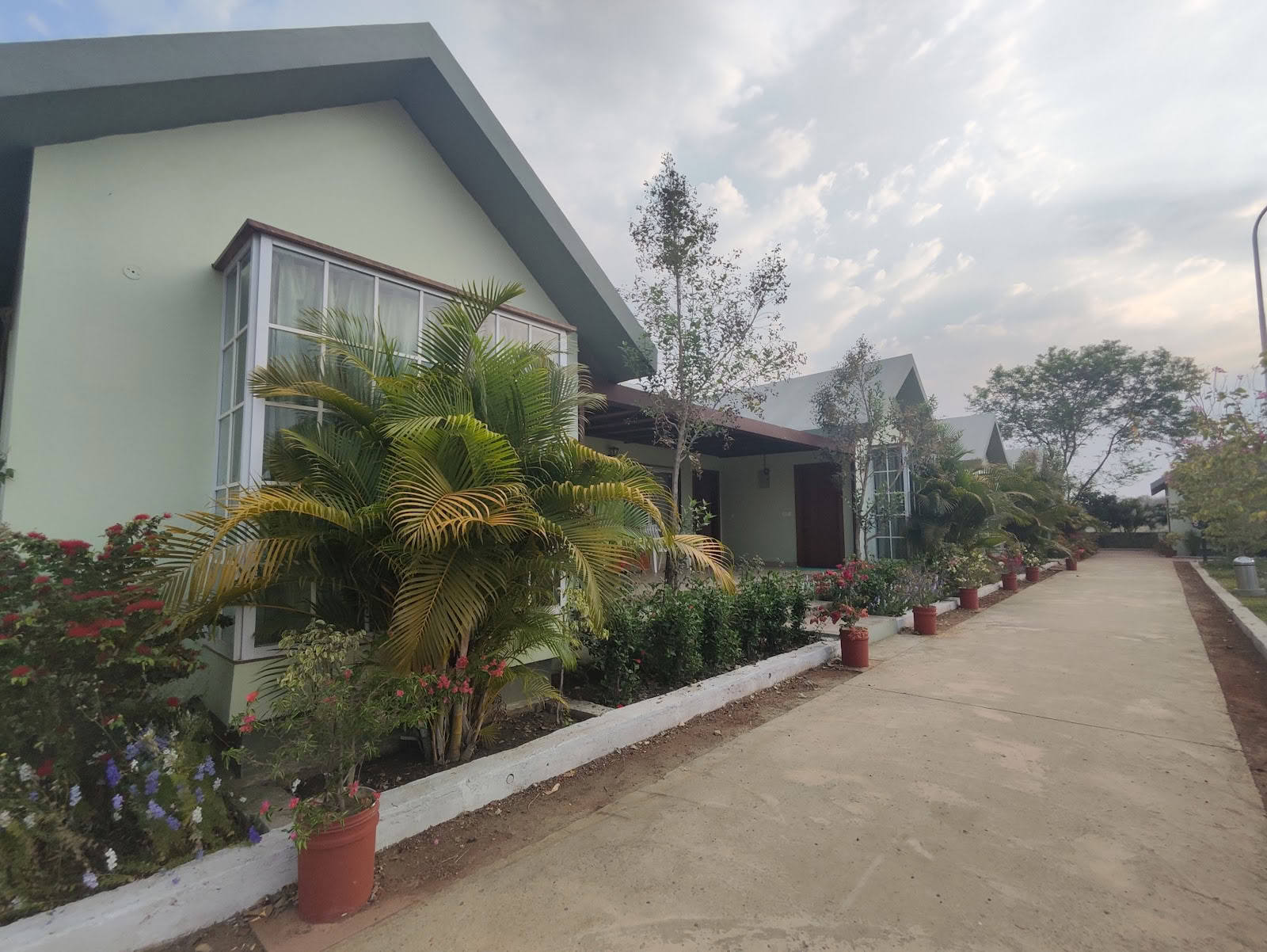 The Life School Bhopal - Jooga, meditaatio, hyvinvointi ja itsensä kehittäminen