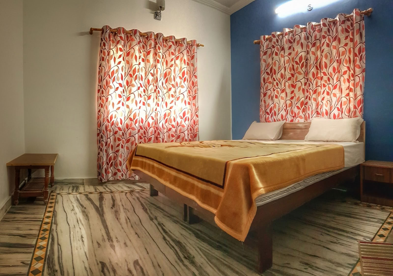 Aadi Yoga School – Paras perinteisen joogan koulu Rishikeshissä, Intiassa