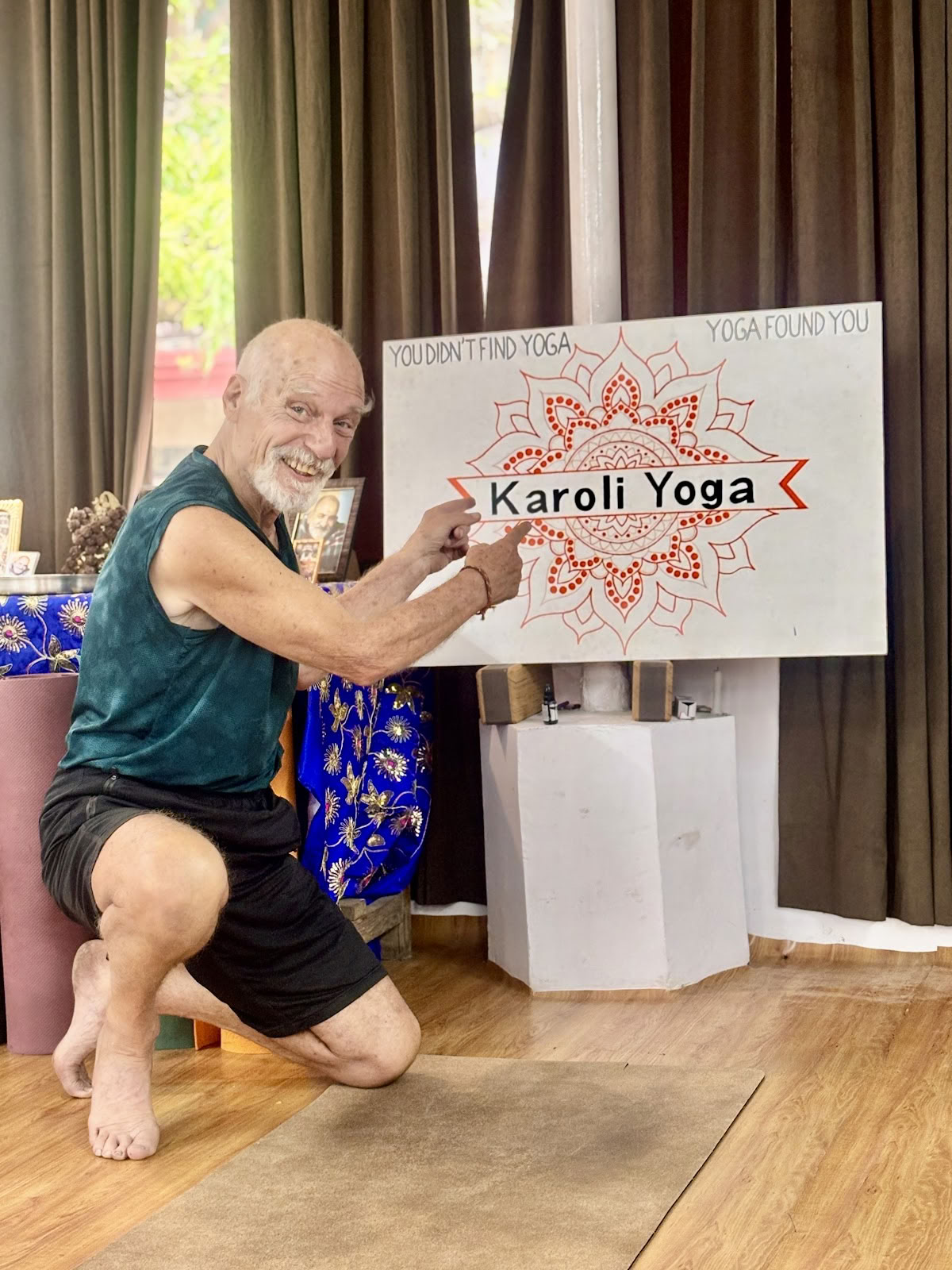 Karoli Yoga -koulu