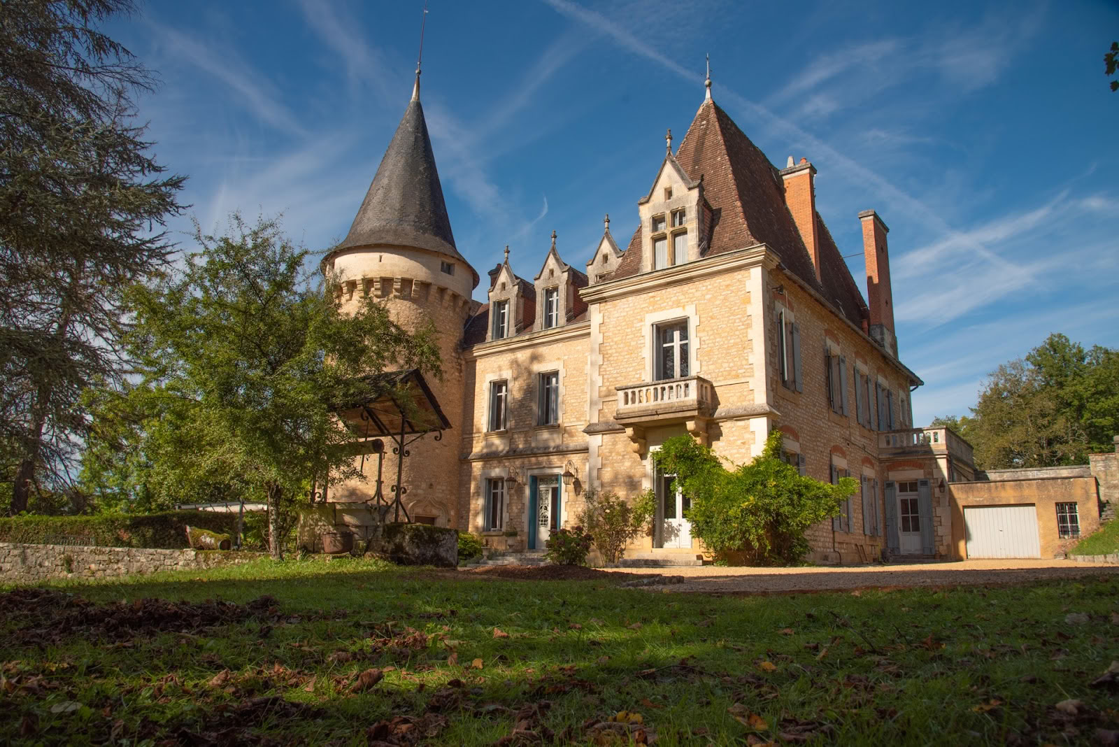 Château de Saint-Germain-des-Prés | Kartano ja tekijä