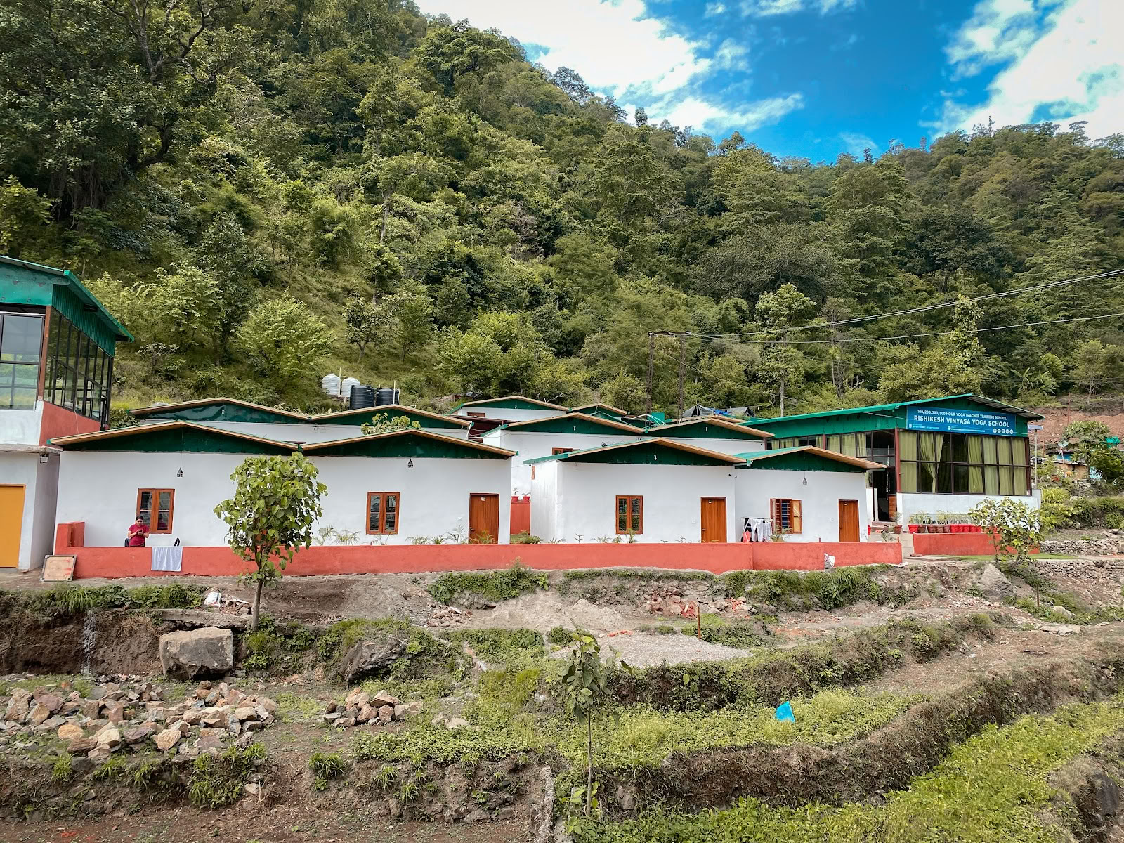 Rishikeshin Vinyasa-joogakoulu – joogaopettajakoulutus, Rishikesh, Intia
