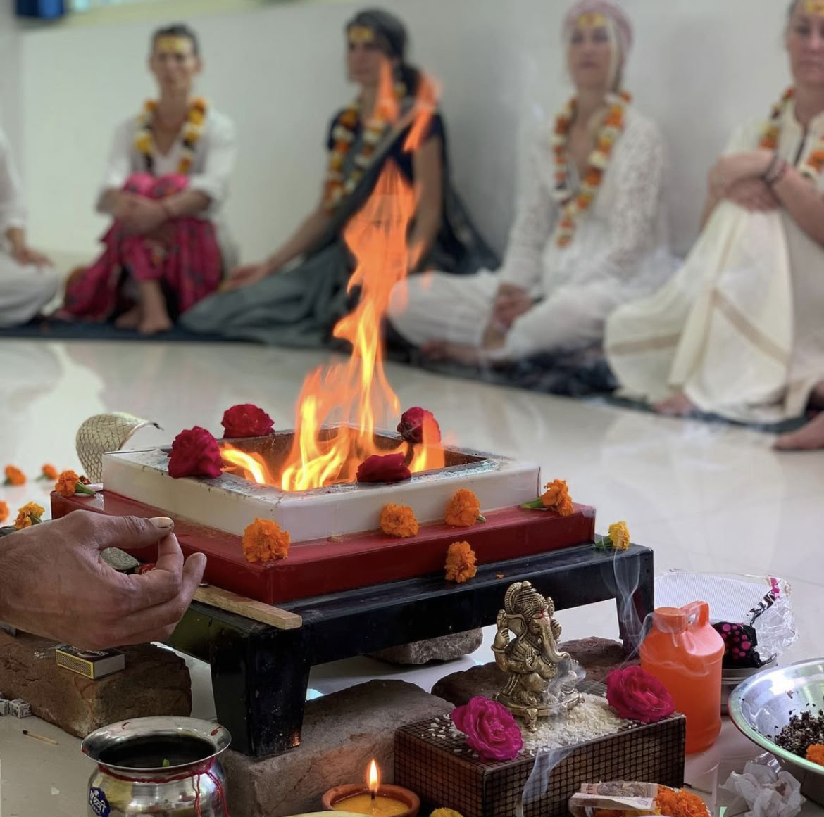 Rishikeshin vinyasa-yogashram