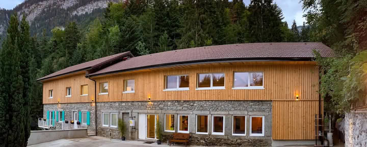 SANSKRITI – Jooga- ja meditaatioretriittikeskus | Ranskan Alpit
