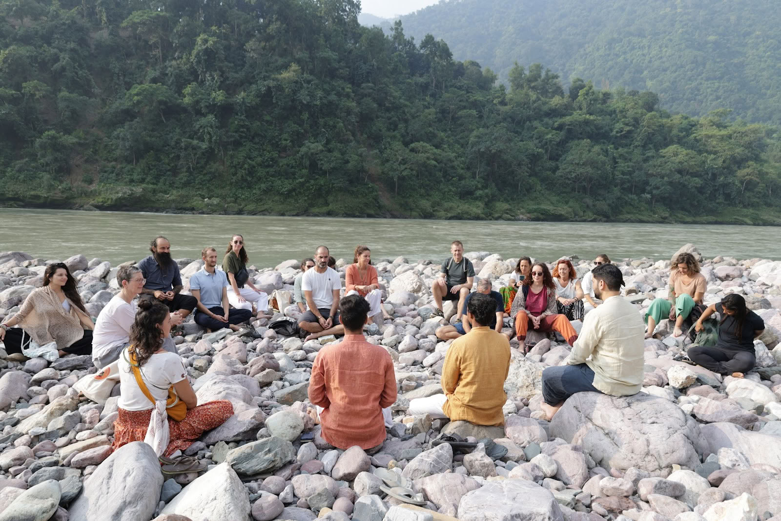 Satya Yoga Ashram | Ranskalainen joogakoulu, Rishikesh, Intia