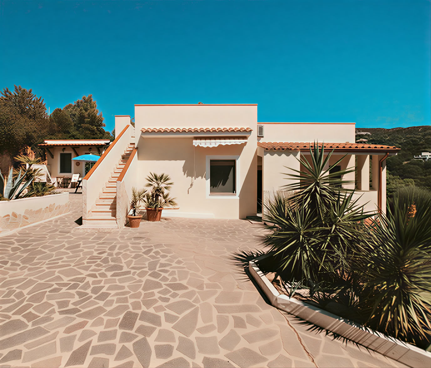 Surya Sardinia - Villa Bella Salmagi - Jooga & Lomat