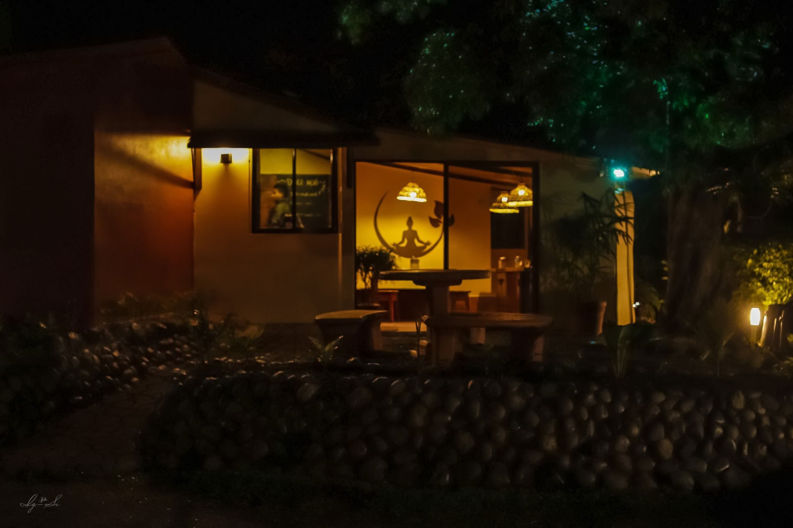 Essence Arenal -hotelli, spa ja luomutila