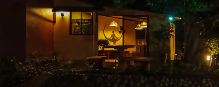 Essence Arenal -hotelli, spa ja luomutila