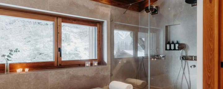 Päärakennuksen huone 20